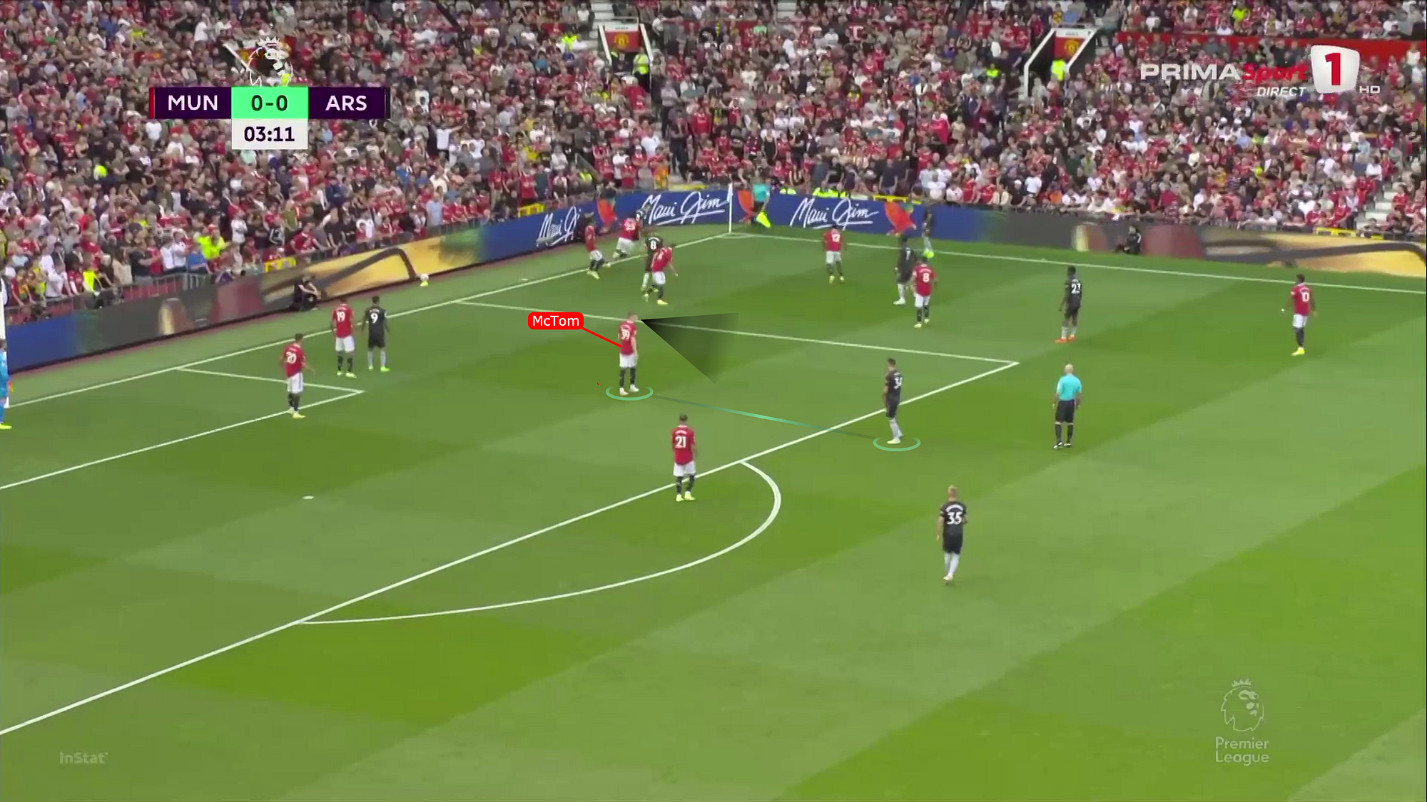 McTominay marking Xhaka against Arsenal with an open body