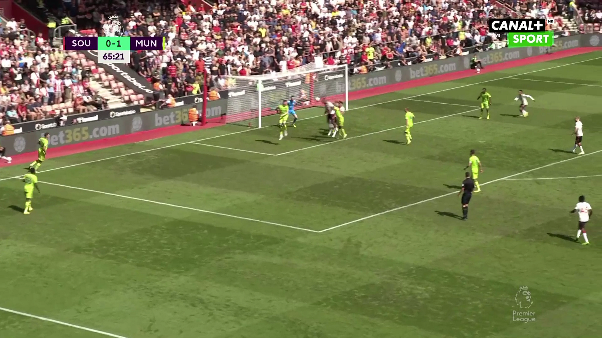 Aribo arriving unmarked at the near post for a free header