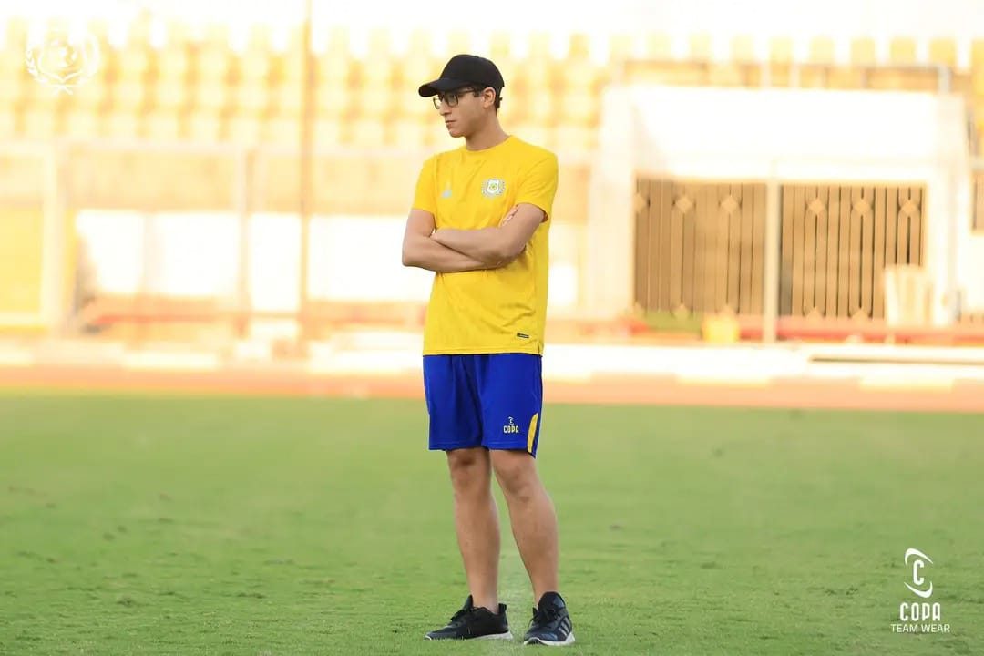 Graduate coaching in Egyptian Copa kit