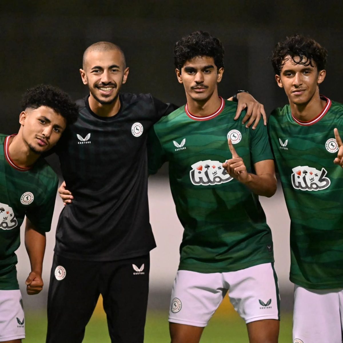 Graduate with Ettifaq Club players