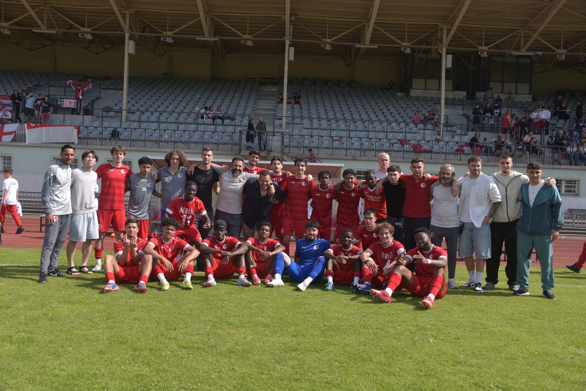 BAK full squad end of season photo